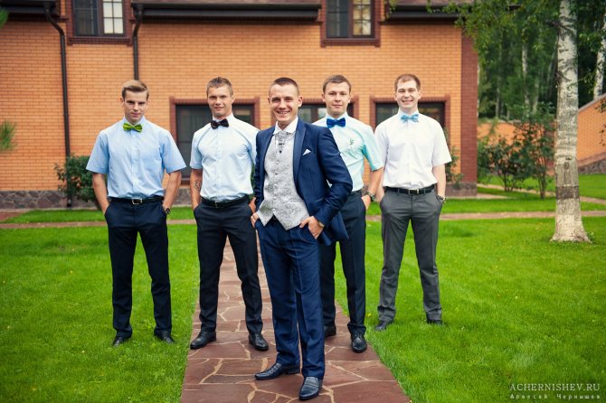 утро жениха с друзьями в загородном доме