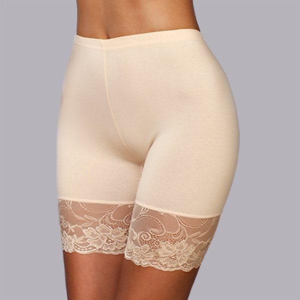 Утягивающие трусики невесты