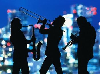 В качестве музыкального сопровождения идеально подойдет джаз