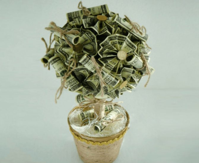 Вариантов для оформления денежного презента много