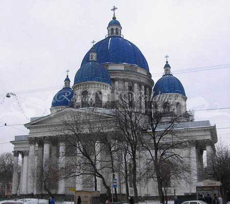 венчание в Троице-Измайловском соборе Санкт-Петербурга