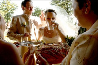 встречаем молодых хлебом солью слова