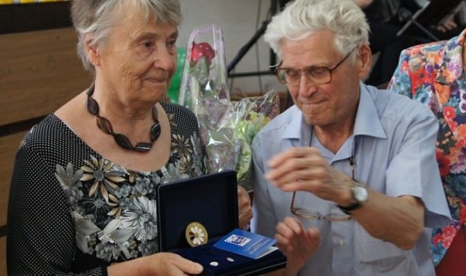 Выбираем главу семьи с 50-летним стажем