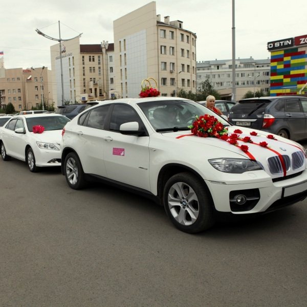 выбор авто на свадьбу