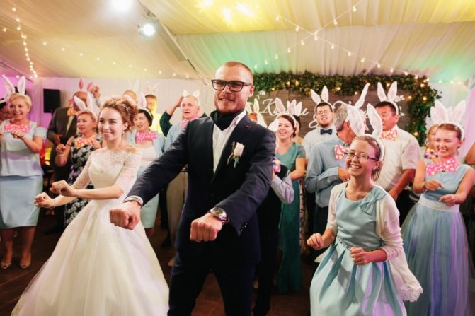 Забавные танцы