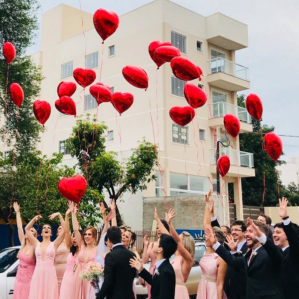 запуск шариков на свадьбе