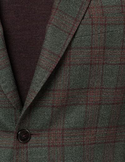 Зеленый костюм