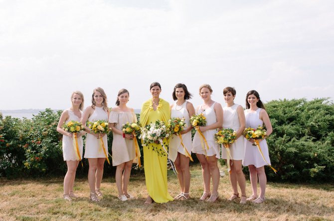 Желтое свадебное платье