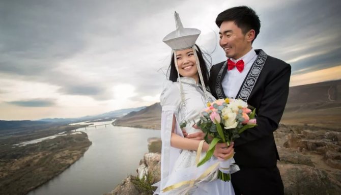 жених и невеста в Бурятии
